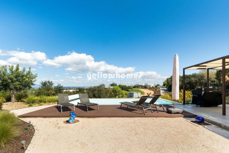 Modern 3-Bed Villa with Private Pool Near Ferragudo